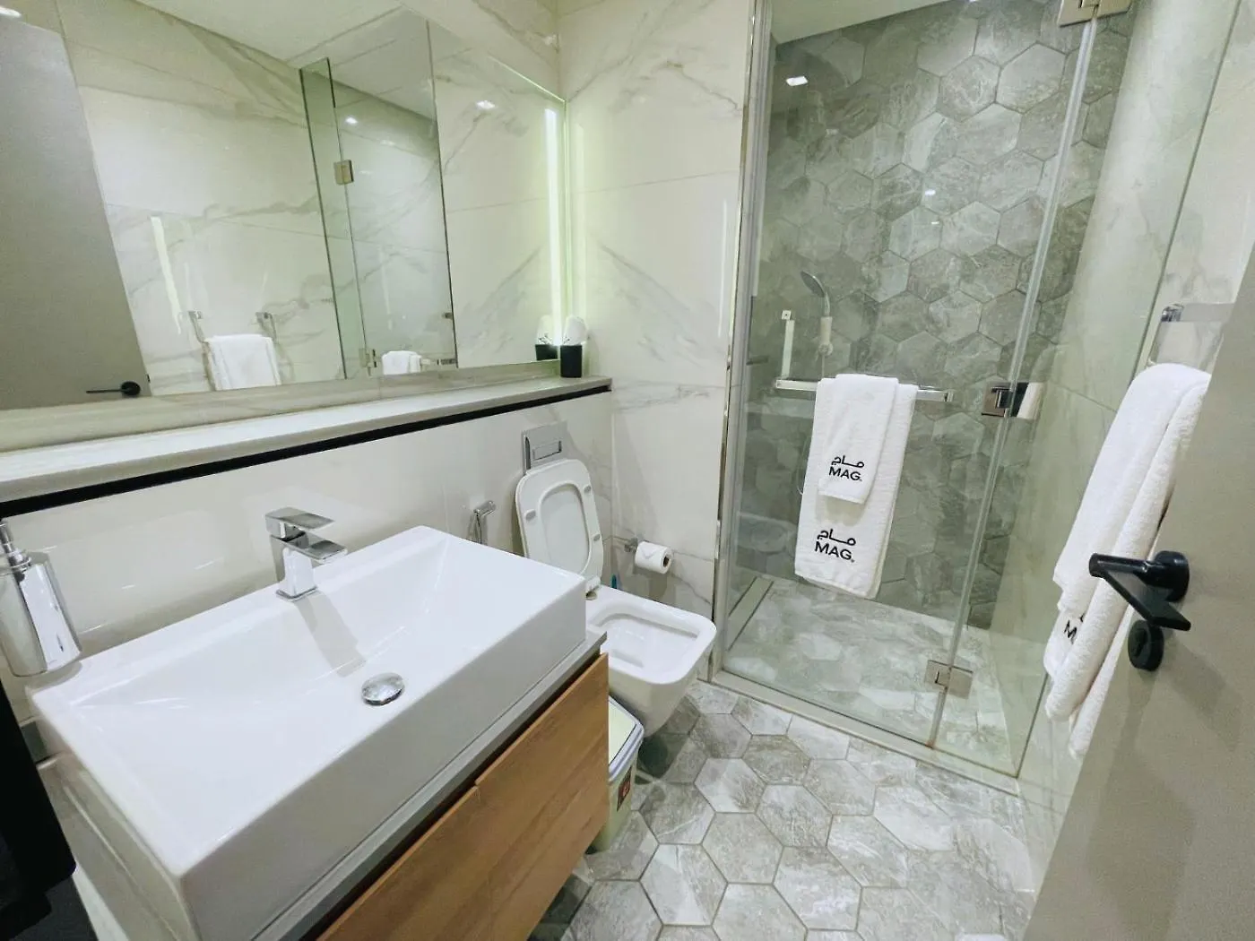Elegant 2Br Business Bay Near To Dubai Mall & Burj Khalifa -1802
